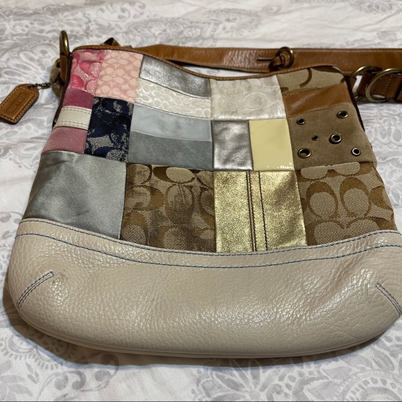 🌵COACH Patchwork Leather, Suede, Fabric Crossbody - Picture 5 of 9